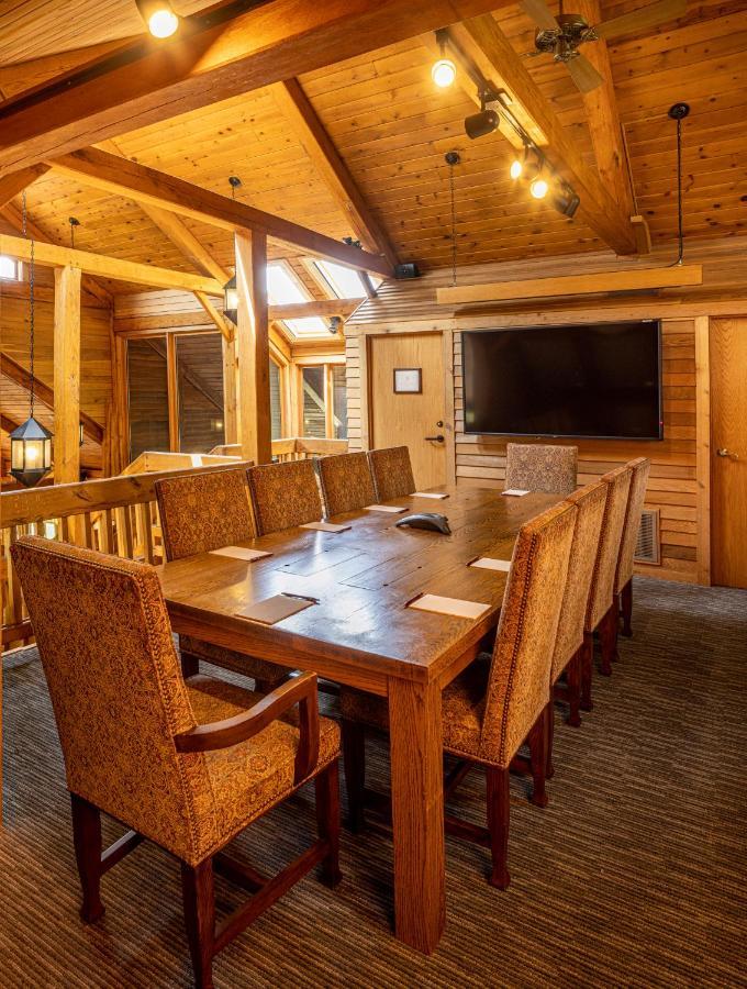 Baywood Conference And Lodging Center Coraopolis Exteriör bild